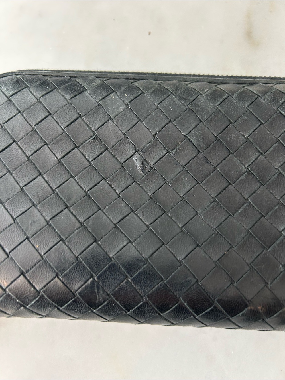 Bottega Veneta -Woven Zip-Around Black Leather Wallet - Picture 3 of 5